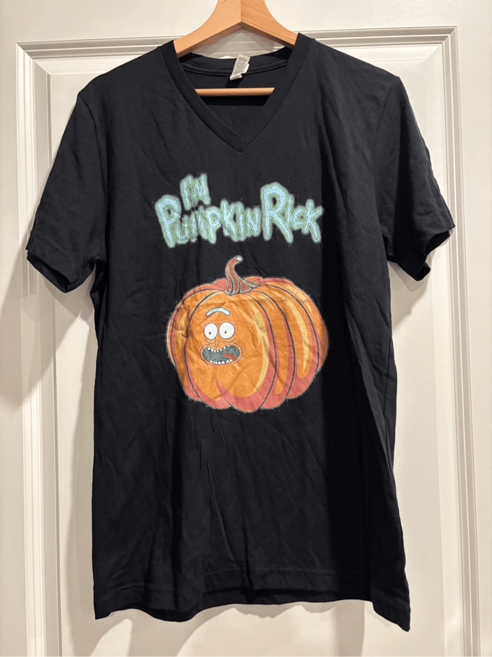 I'm Pumpkin Rick Men's V-neck T-shirt size Medium